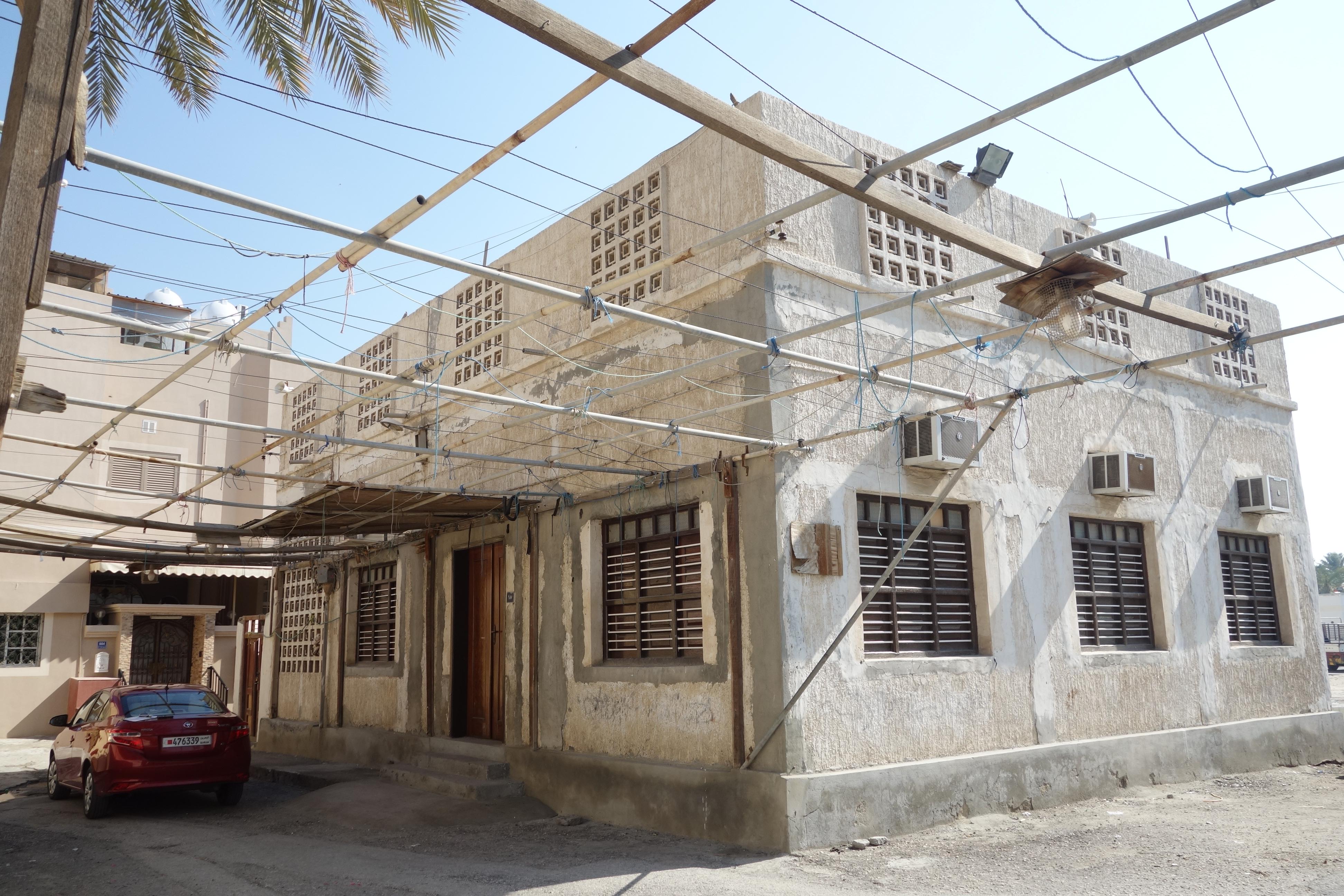 مأتم الطويل للرجال في جدحفص